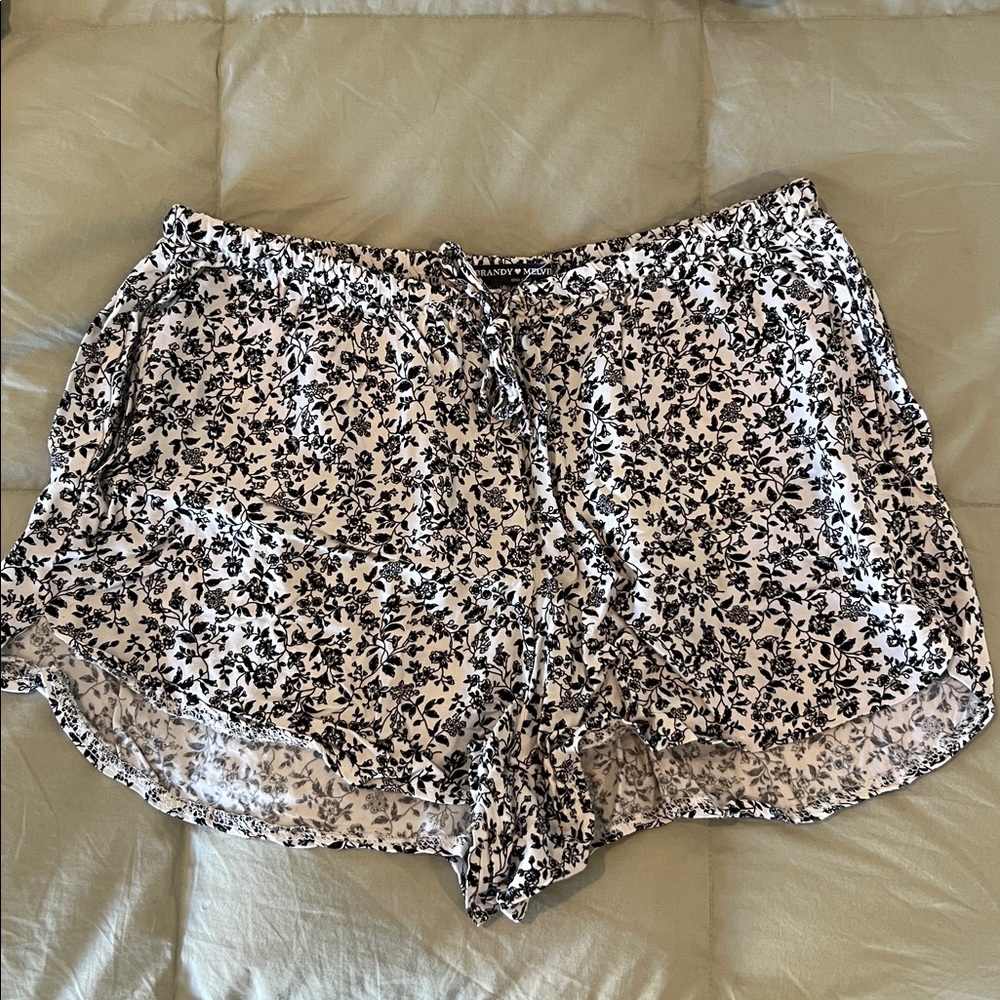 Brandy Melville Black and White Floral Shorts